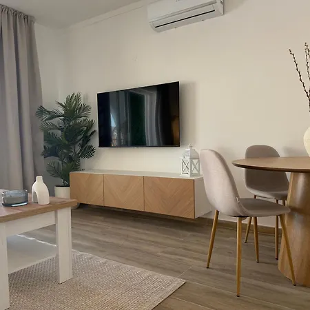 Henrique's Residense I *