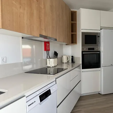 Henrique's Residense I Luz